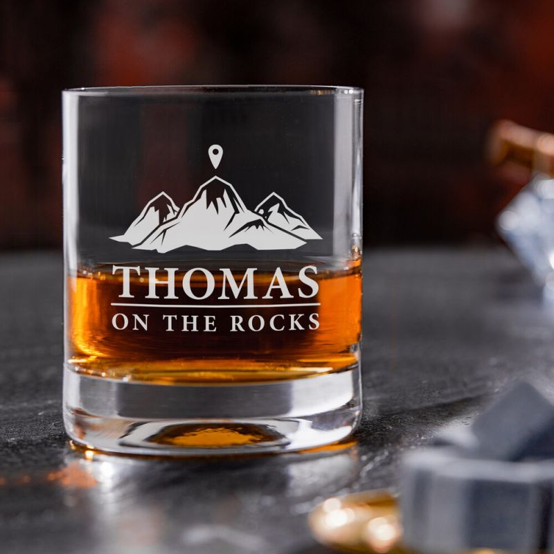 Bild von   whiskyglas mit gravur on thejpg | Individuelle 🎁 persönliche 🎁 personalisierte Geschenke bedruckt ▪ bestickt ▪ graviert