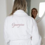 🖼️ 107141-1-bademantel-damen-weiss-s-m.jpg | Individuelle 🎁 persönliche 🎁 personalisierte Geschenke bedruckt ▪ bestickt ▪ graviert Bild von bademantel damen weiss s mjpg | Individuelle 🎁 persönliche 🎁 personalisierte Geschenke bedruckt ▪ bestickt ▪ graviert