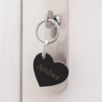 🖼️ 108574-1-schluesselanhaenger-leder-he.jpg | Individuelle 🎁 persönliche 🎁 personalisierte Geschenke bedruckt ▪ bestickt ▪ graviert Bild von schluesselanhaenger leder hejpg | Individuelle 🎁 persönliche 🎁 personalisierte Geschenke bedruckt ▪ bestickt ▪ graviert