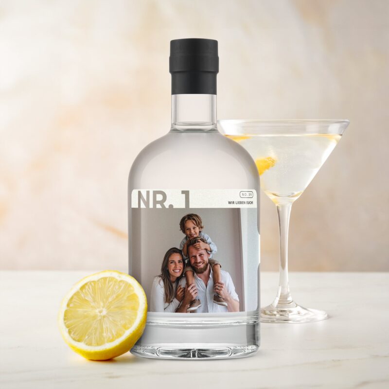 Bild von   vodka personalisieren mit etikjpg | Individuelle 🎁 persönliche 🎁 personalisierte Geschenke bedruckt ▪ bestickt ▪ graviert