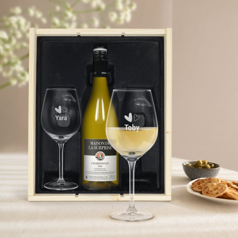 Bild von   geschenkset wein mit glaesernjpg | Individuelle 🎁 persönliche 🎁 personalisierte Geschenke bedruckt ▪ bestickt ▪ graviert