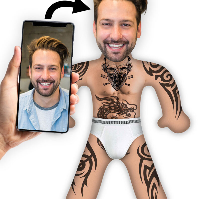 Tattoo Adam als Foto Kuschelpuppe