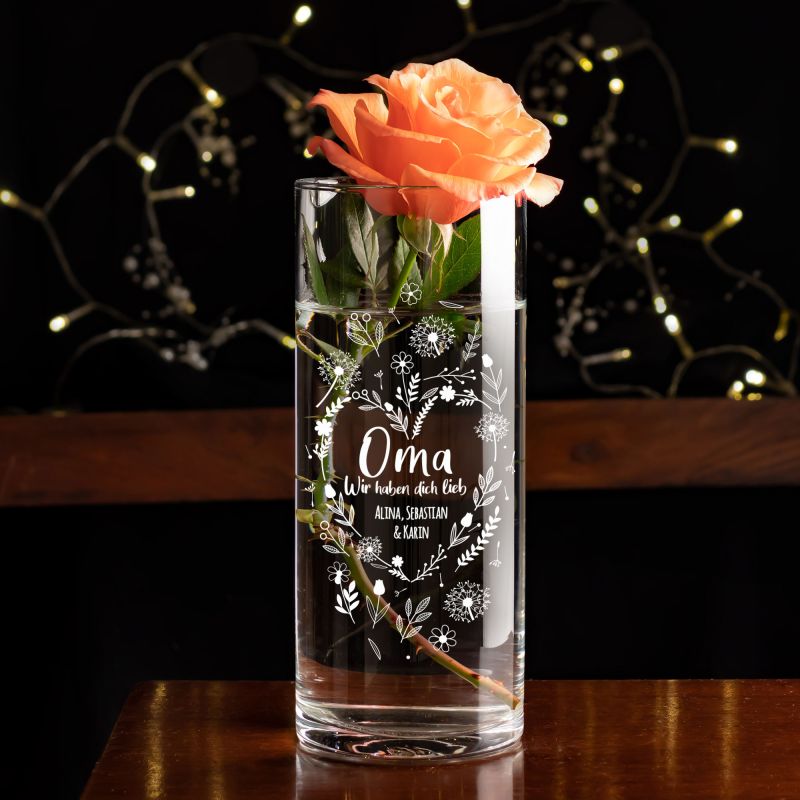 Bild von   runde vase mit gravur fuer omajpg | Individuelle 🎁 persönliche 🎁 personalisierte Geschenke bedruckt ▪ bestickt ▪ graviert