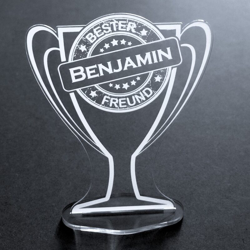 Bild von   acryl pokal mit namensgravur bjpg | Individuelle 🎁 persönliche 🎁 personalisierte Geschenke bedruckt ▪ bestickt ▪ graviert