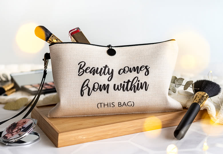 Bild von   kosmetiktaschejpg | Individuelle 🎁 persönliche 🎁 personalisierte Geschenke bedruckt ▪ bestickt ▪ graviert