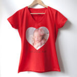 Bild von   frauen t shirt rot sjpg | Individuelle 🎁 persönliche 🎁 personalisierte Geschenke bedruckt ▪ bestickt ▪ graviert