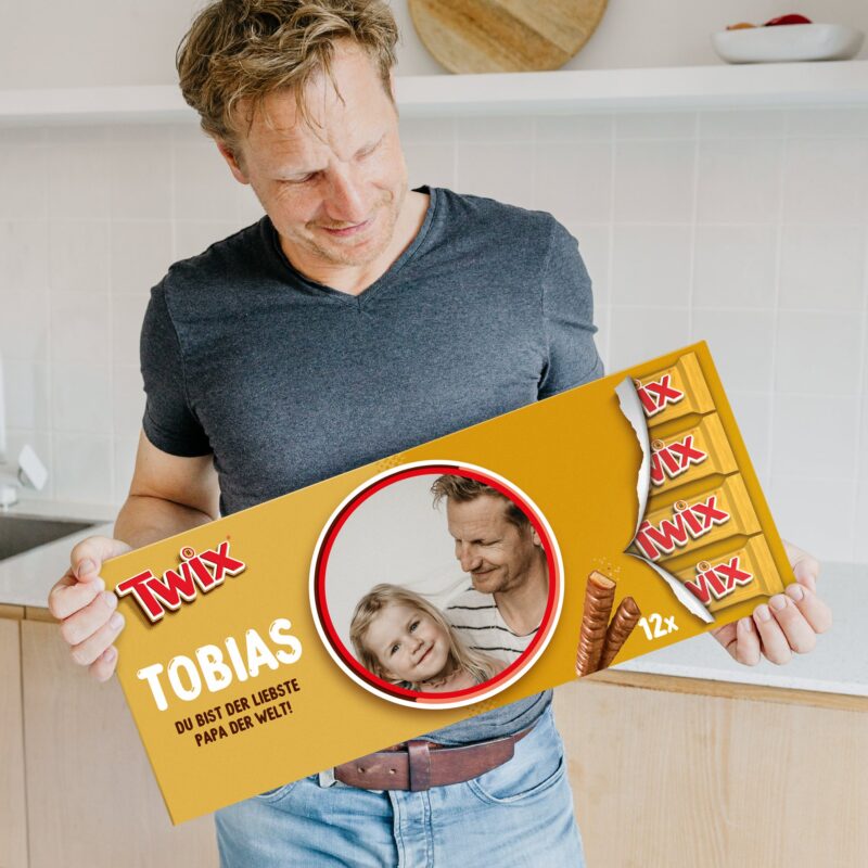 Bild von   mega twix riegel mit name undjpg | Individuelle 🎁 persönliche 🎁 personalisierte Geschenke bedruckt ▪ bestickt ▪ graviert
