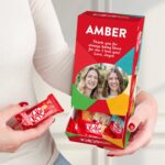 🖼️ 289100-1-kitkat-mini-mix-in-personalisi.jpg | Individuelle 🎁 persönliche 🎁 personalisierte Geschenke bedruckt ▪ bestickt ▪ graviert Bild von kitkat mini mix in personalisijpg | Individuelle 🎁 persönliche 🎁 personalisierte Geschenke bedruckt ▪ bestickt ▪ graviert