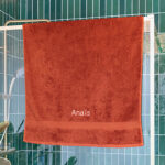 🖼️ 290490-1-badetuch-bestickt-mit-namen-d.jpg | Individuelle 🎁 persönliche 🎁 personalisierte Geschenke bedruckt ▪ bestickt ▪ graviert Bild von badetuch bestickt mit namen djpg | Individuelle 🎁 persönliche 🎁 personalisierte Geschenke bedruckt ▪ bestickt ▪ graviert