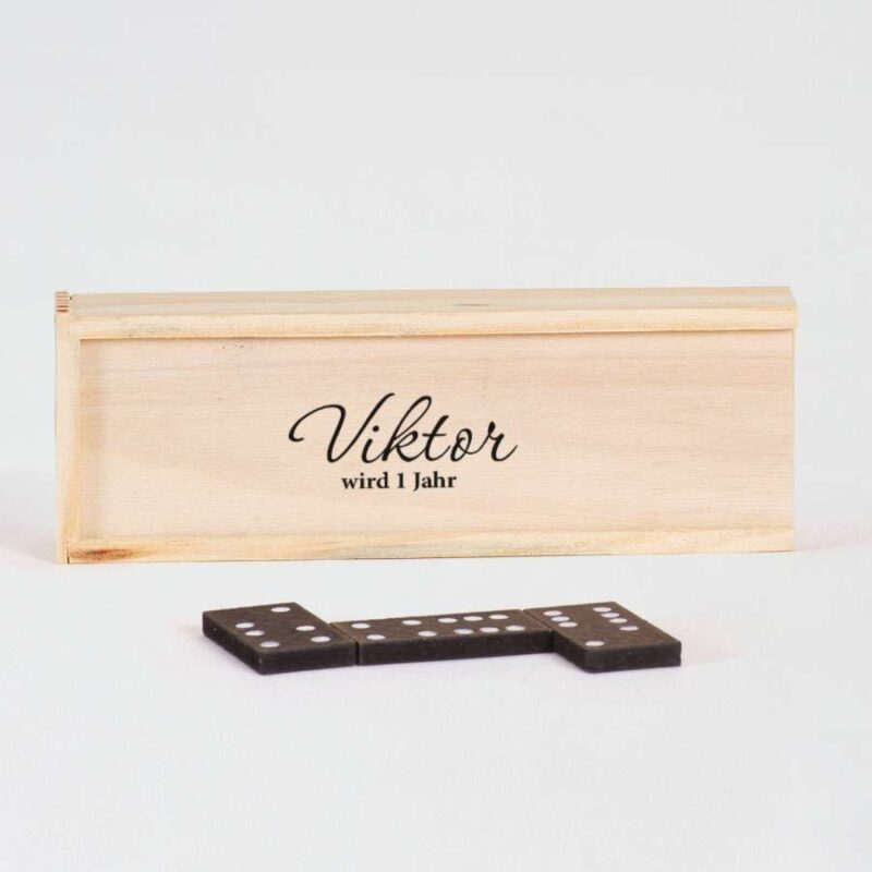 Bild von   holz dominospiel mit namen kjpg | Individuelle 🎁 persönliche 🎁 personalisierte Geschenke bedruckt ▪ bestickt ▪ graviert