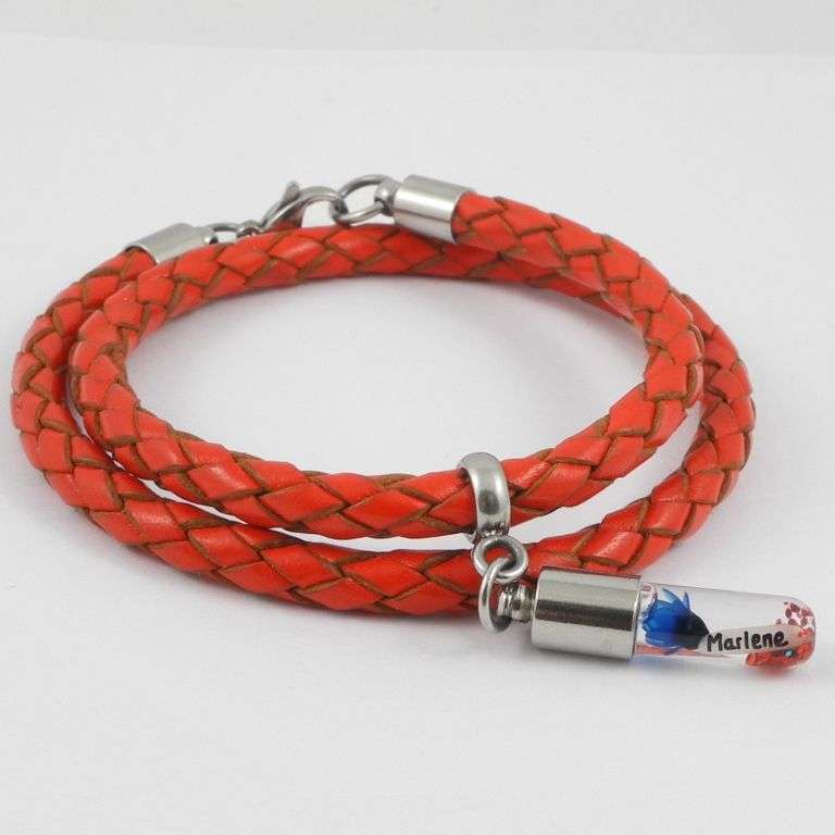 Bild von   armband mit namen wickelarmbajpg | Individuelle 🎁 persönliche 🎁 personalisierte Geschenke bedruckt ▪ bestickt ▪ graviert