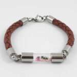Bild von   armband mit namen leder braunjpg | Individuelle 🎁 persönliche 🎁 personalisierte Geschenke bedruckt ▪ bestickt ▪ graviert