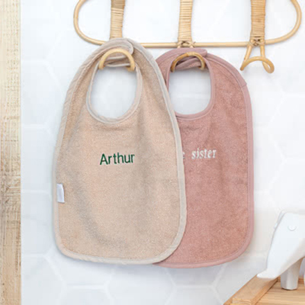 Bild von   laetzchen bestickt rosajpg | Individuelle 🎁 persönliche 🎁 personalisierte Geschenke bedruckt ▪ bestickt ▪ graviert