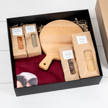 Bild von   bbq geschenkset rote grillschjpg | Individuelle 🎁 persönliche 🎁 personalisierte Geschenke bedruckt ▪ bestickt ▪ graviert